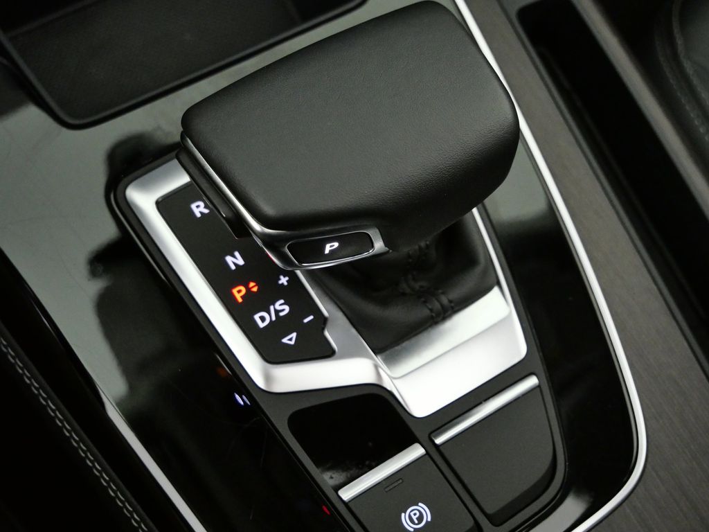 Thumbnail: 2023 Audi Q5 - 48