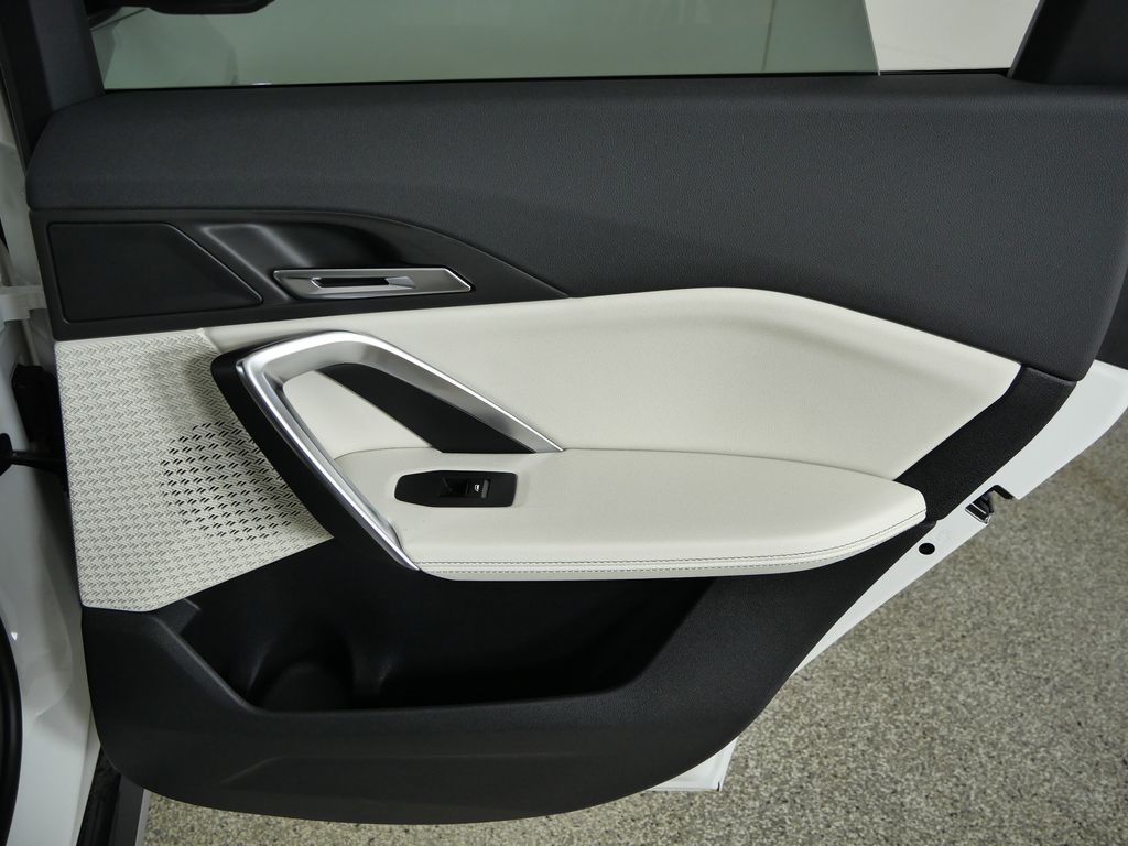 Thumbnail: 2026 BMW X1 - 23