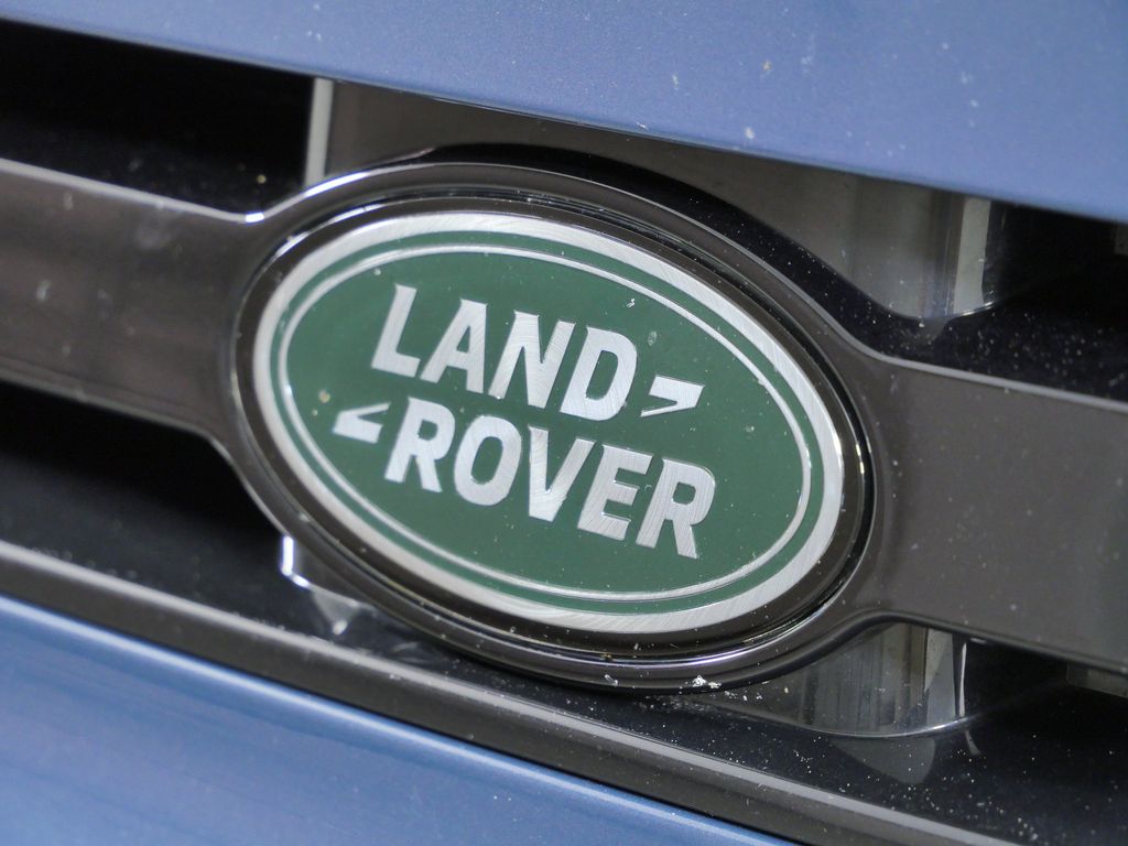 Thumbnail: 2024 Land Rover Defender - 4