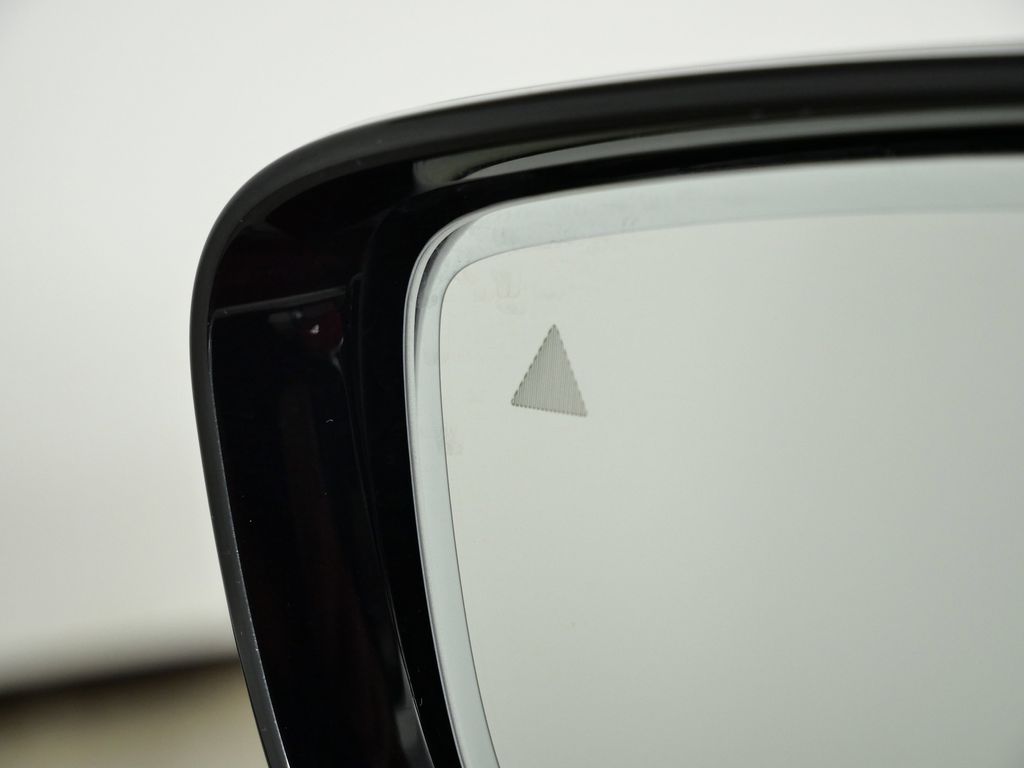 Thumbnail: 2025 BMW i4 - 42