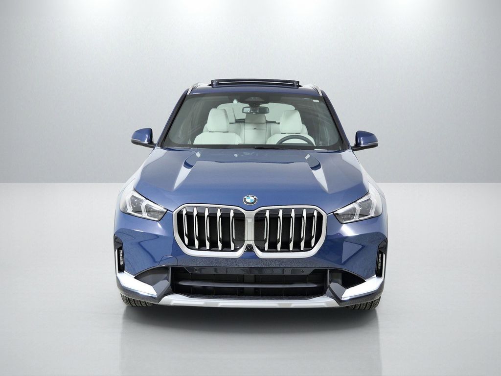 Thumbnail: 2026 BMW X1 - 2