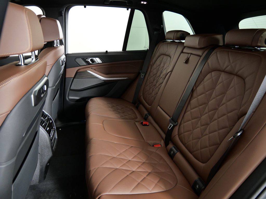 Thumbnail: 2026 BMW X5 - 33