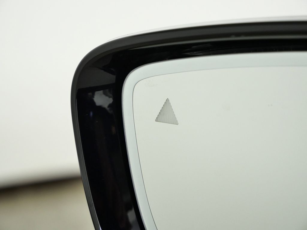 Thumbnail: 2026 BMW M4 - 33