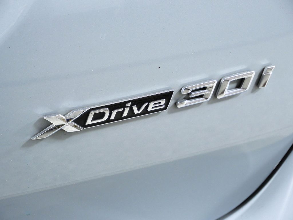 Thumbnail: 2023 BMW X3 - 14