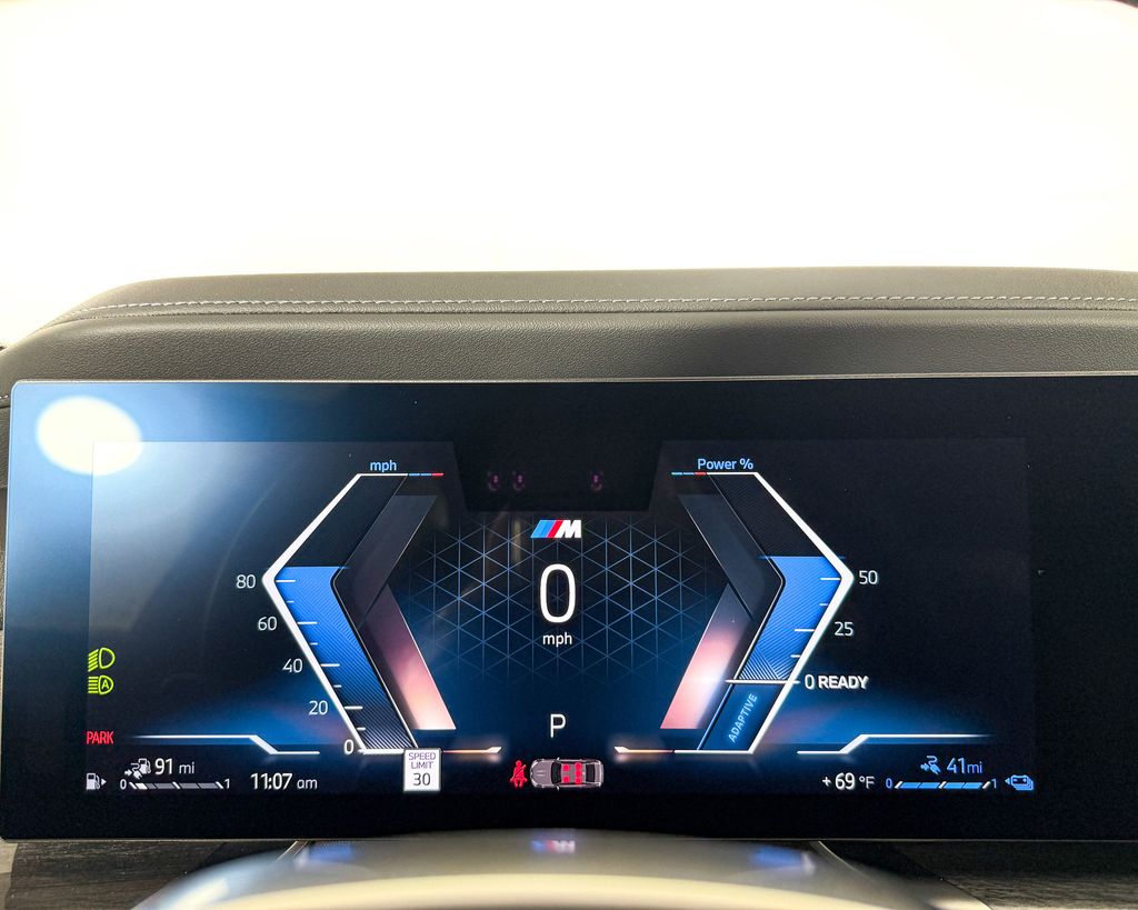 Thumbnail: 2025 BMW 7 Series - 37