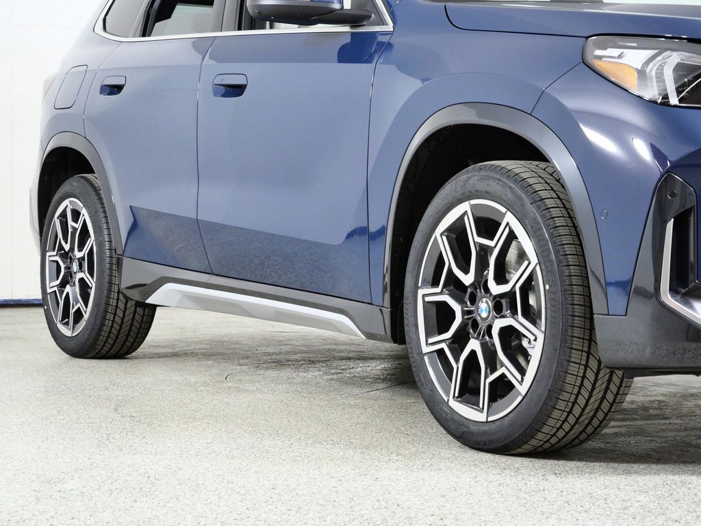 Thumbnail: 2026 BMW X1 - 6