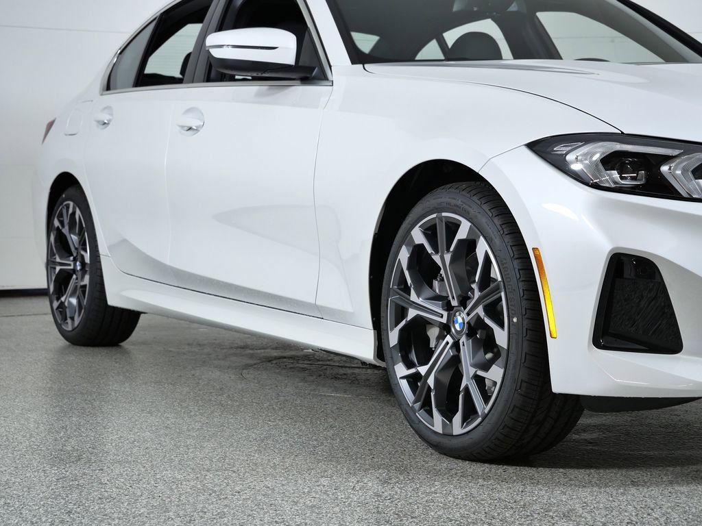 Thumbnail: 2026 BMW 3 Series - 8