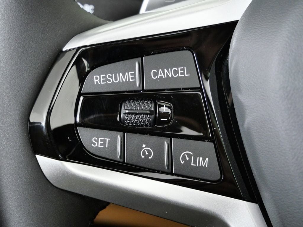 Thumbnail: 2026 BMW 3 Series - 41