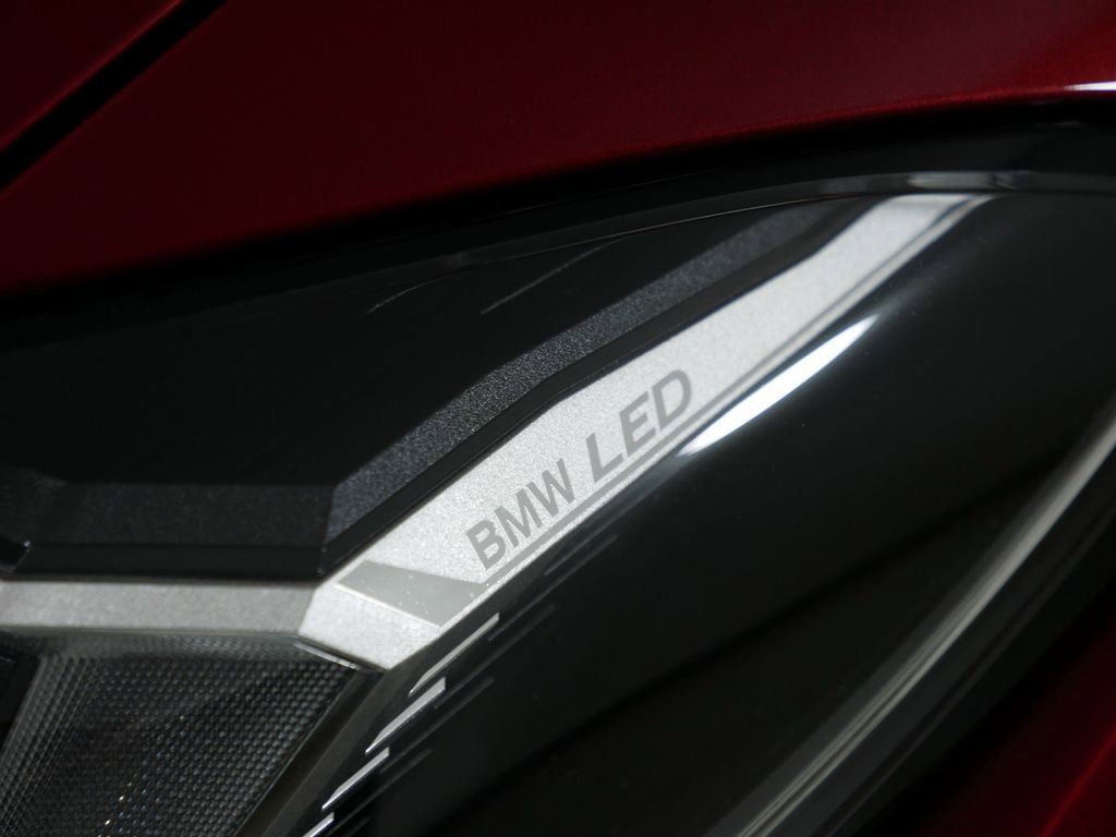 Thumbnail: 2025 BMW i4 - 19