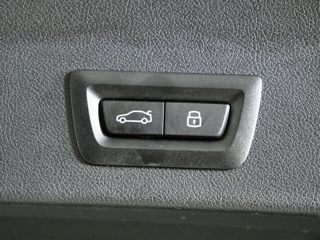 Thumbnail: 2024 BMW X3 - 33