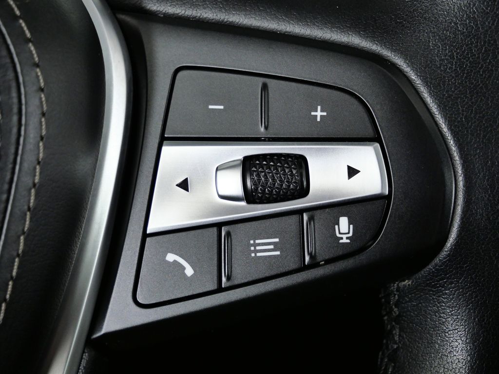 Thumbnail: 2022 BMW X5 - 42