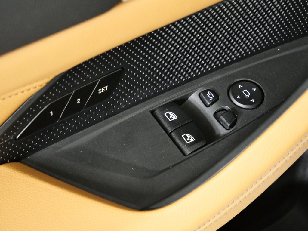 Thumbnail: 2025 BMW 4 Series - 36