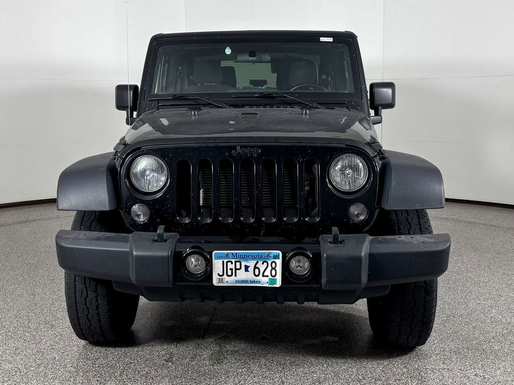 Thumbnail: 2015 Jeep Wrangler - 3