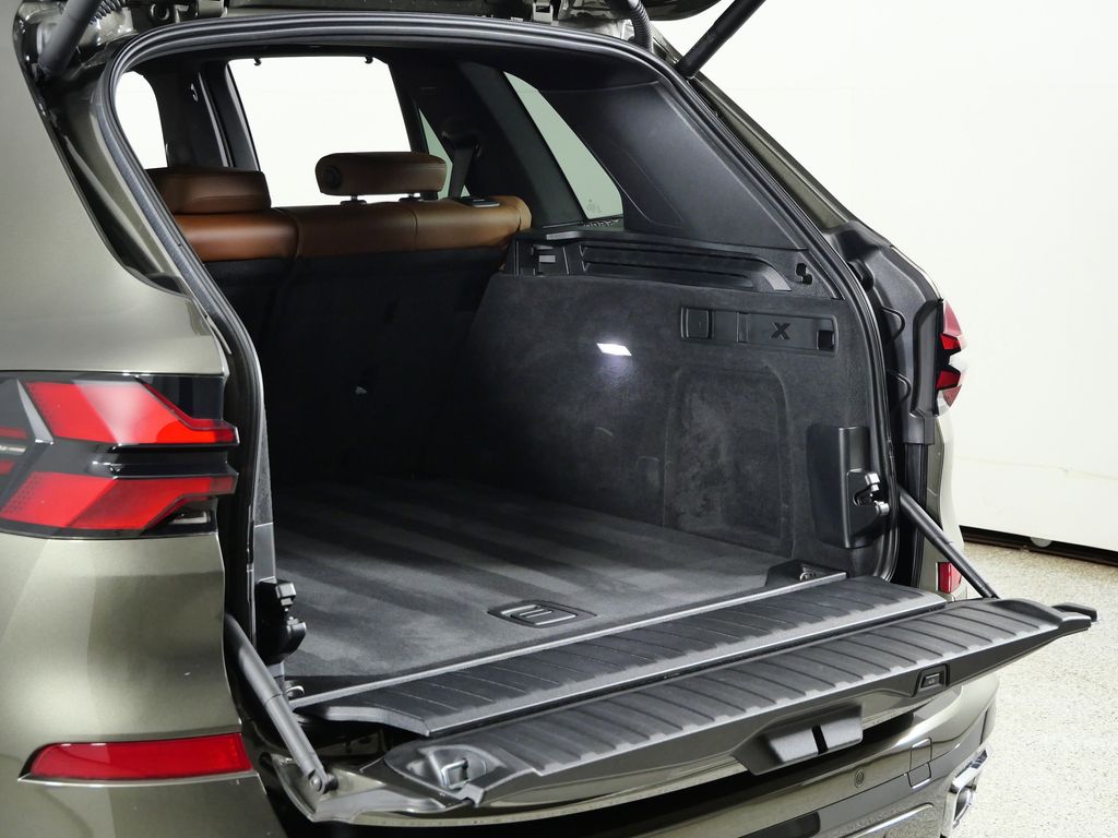 Thumbnail: 2025 BMW X5 - 34