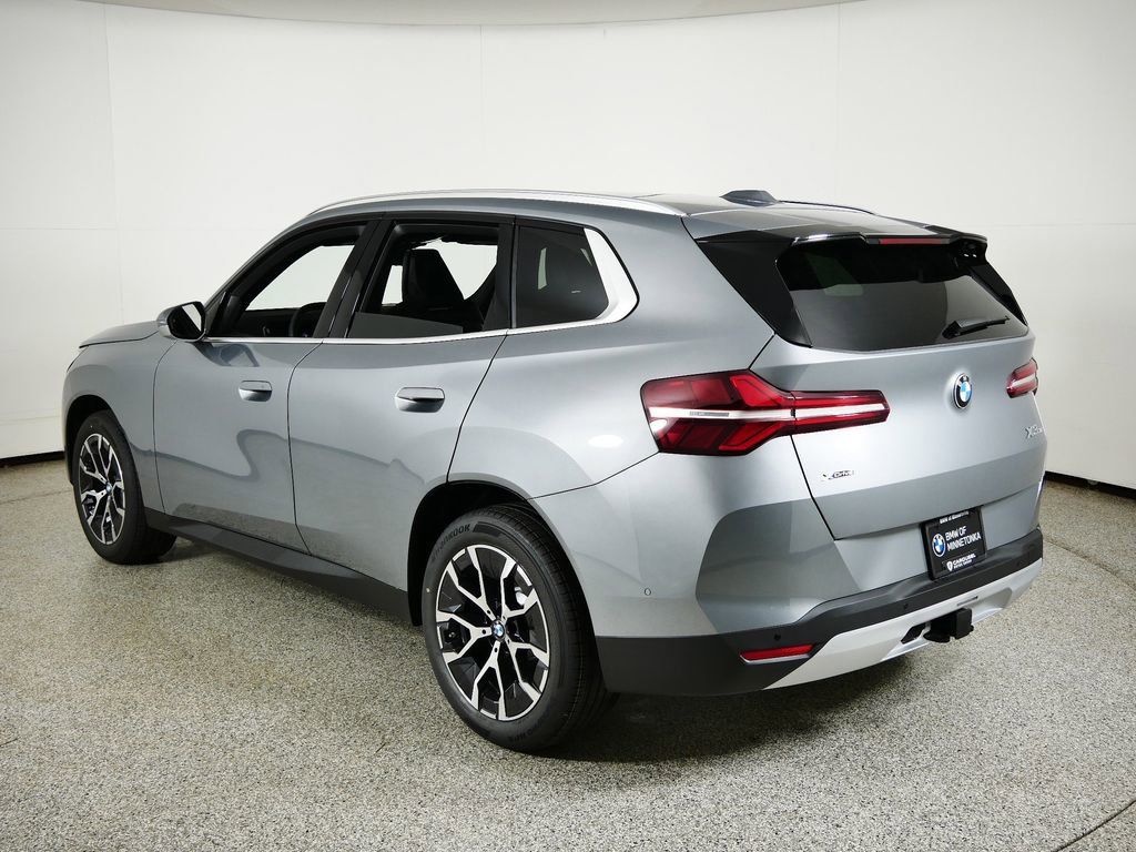 Thumbnail: 2025 BMW X3 - 15
