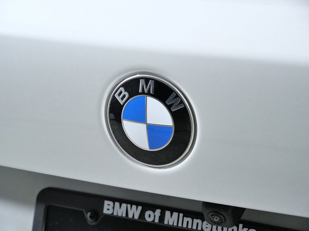 Thumbnail: 2026 BMW X5 - 11