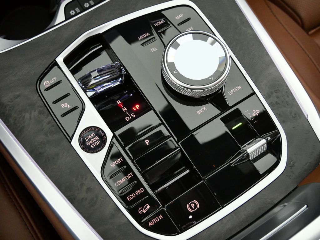 Thumbnail: 2025 BMW X7 - 49