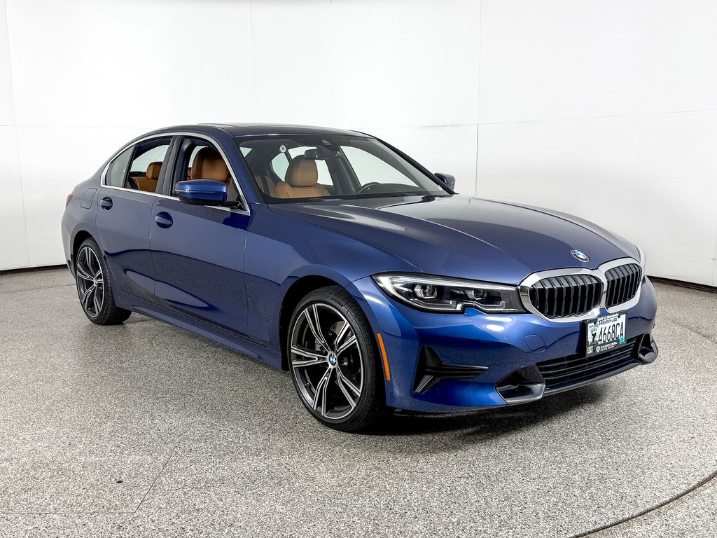 Thumbnail: 2022 BMW 3 Series - 4