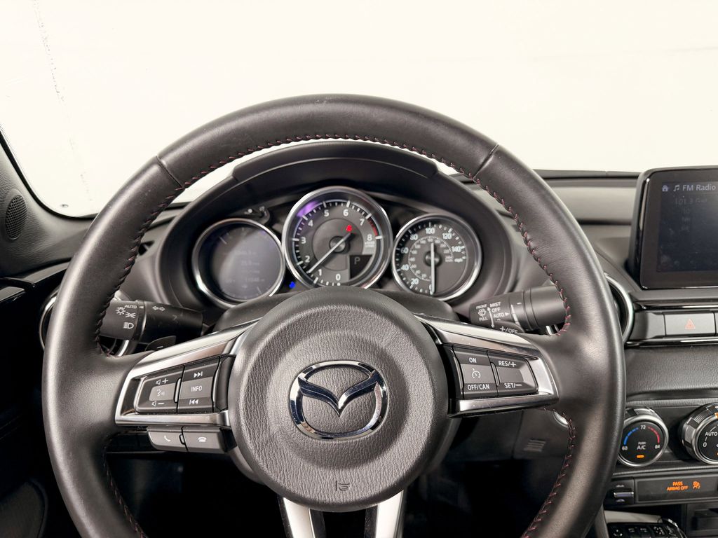 Thumbnail: 2019 Mazda MX-5 Miata - 8