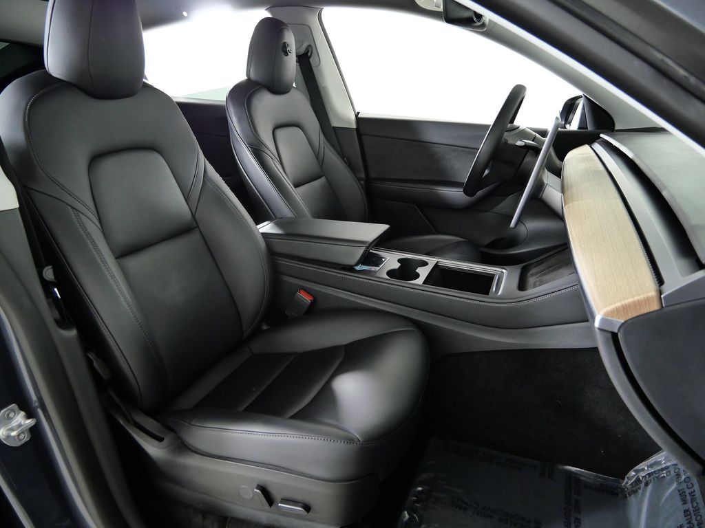 Thumbnail: 2022 Tesla Model Y - 23