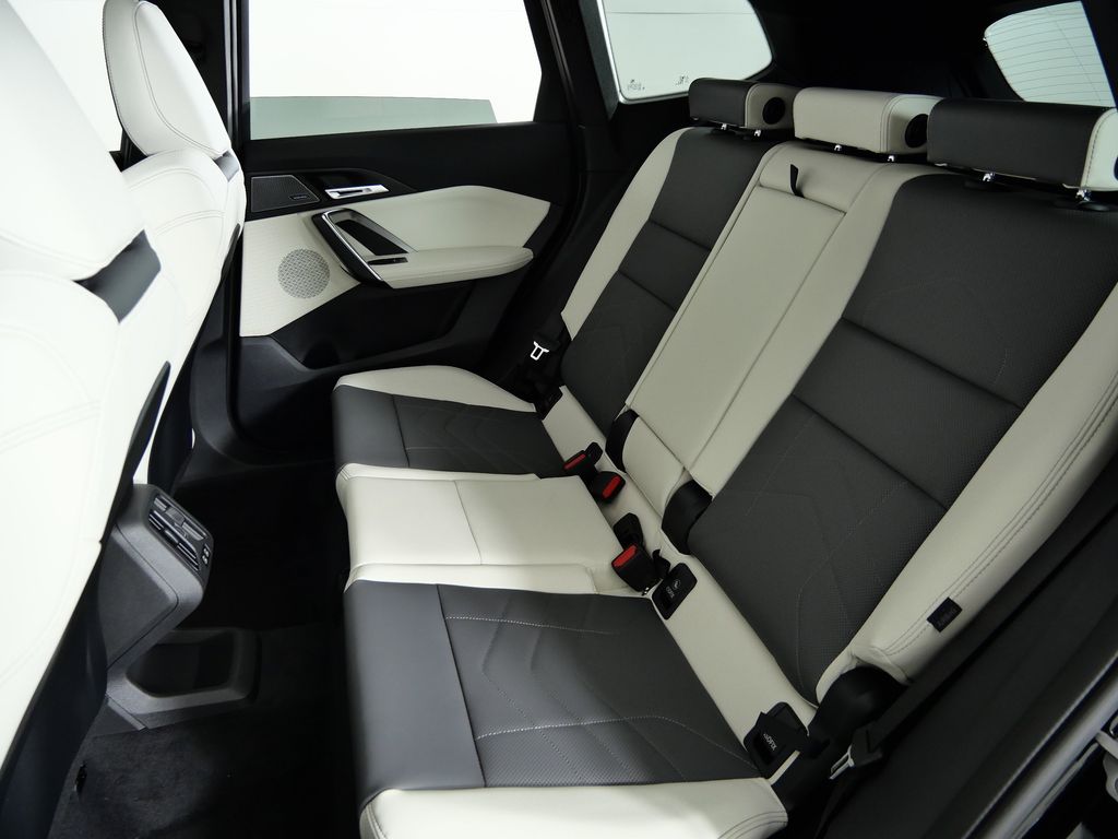 Thumbnail: 2026 BMW X1 - 30