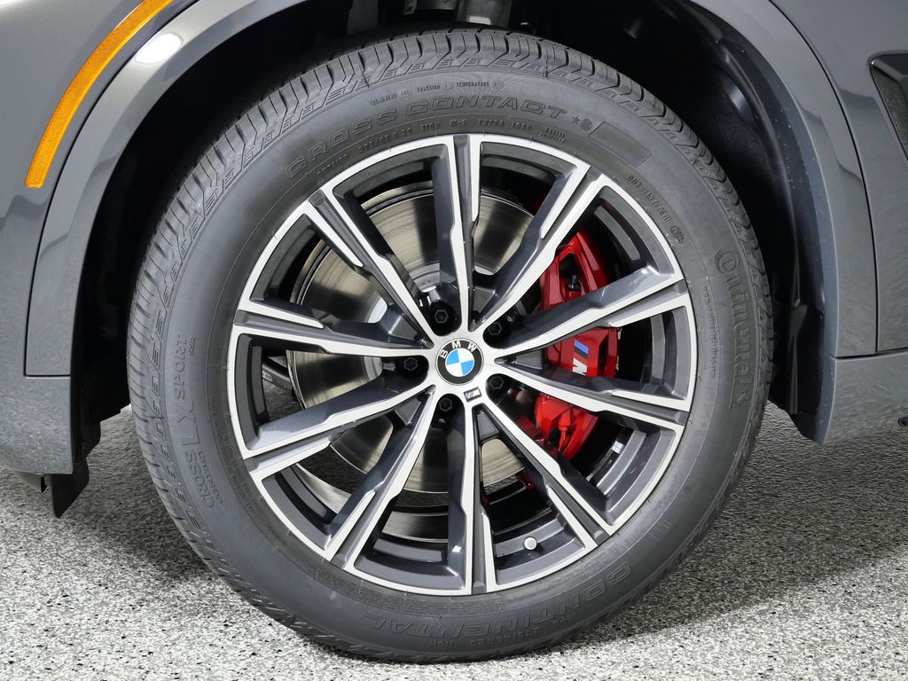 Thumbnail: 2026 BMW X5 - 17