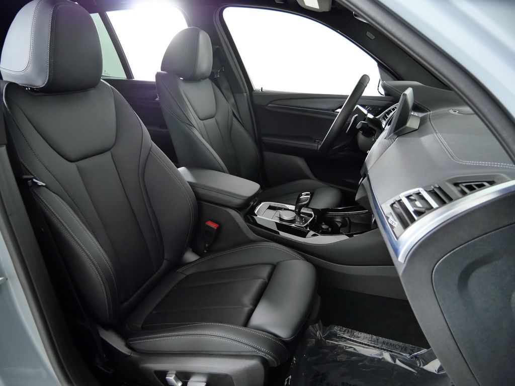 Thumbnail: 2023 BMW X3 - 26