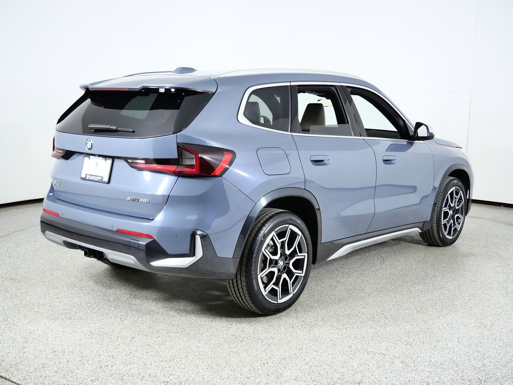 Thumbnail: 2024 BMW X1 - 11