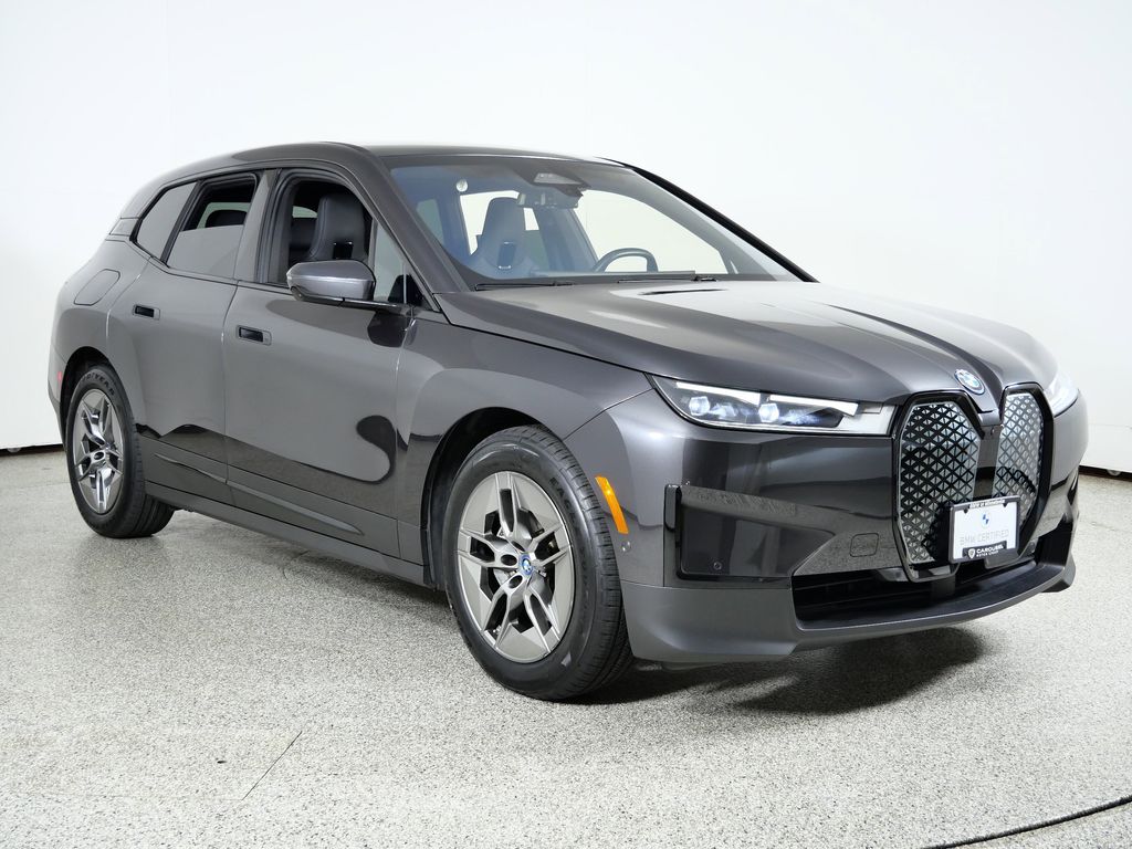 Thumbnail: 2022 BMW iX - 8
