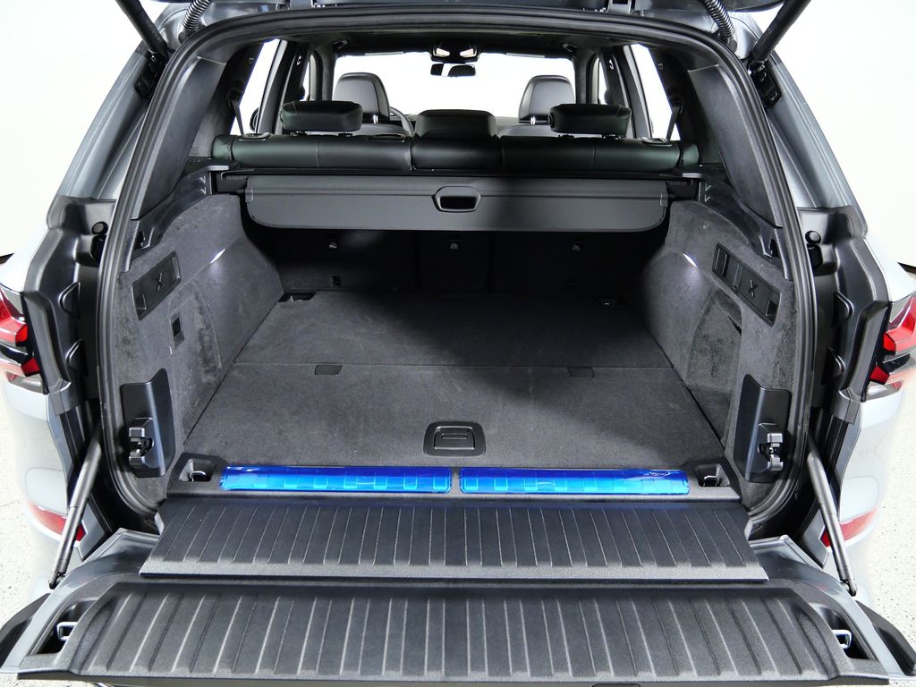 Thumbnail: 2026 BMW X5 - 28