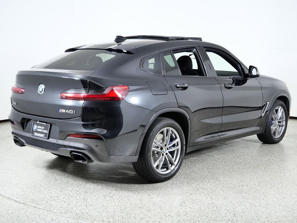 Thumbnail: 2019 BMW X4 - 10