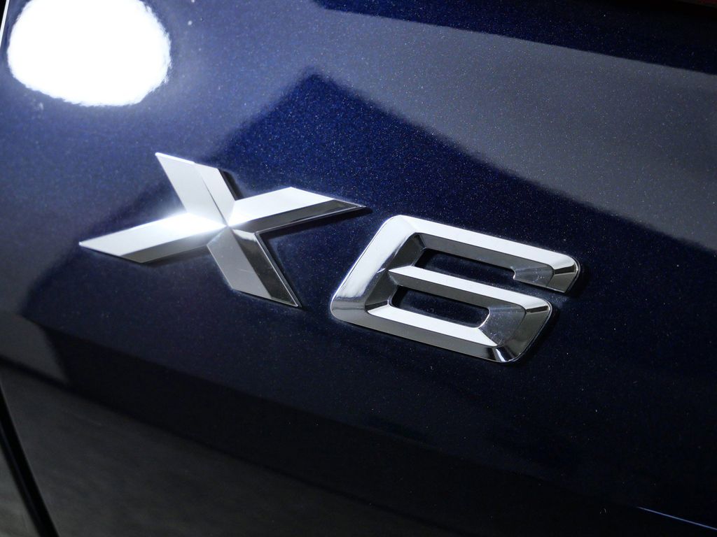Thumbnail: 2023 BMW X6 - 16