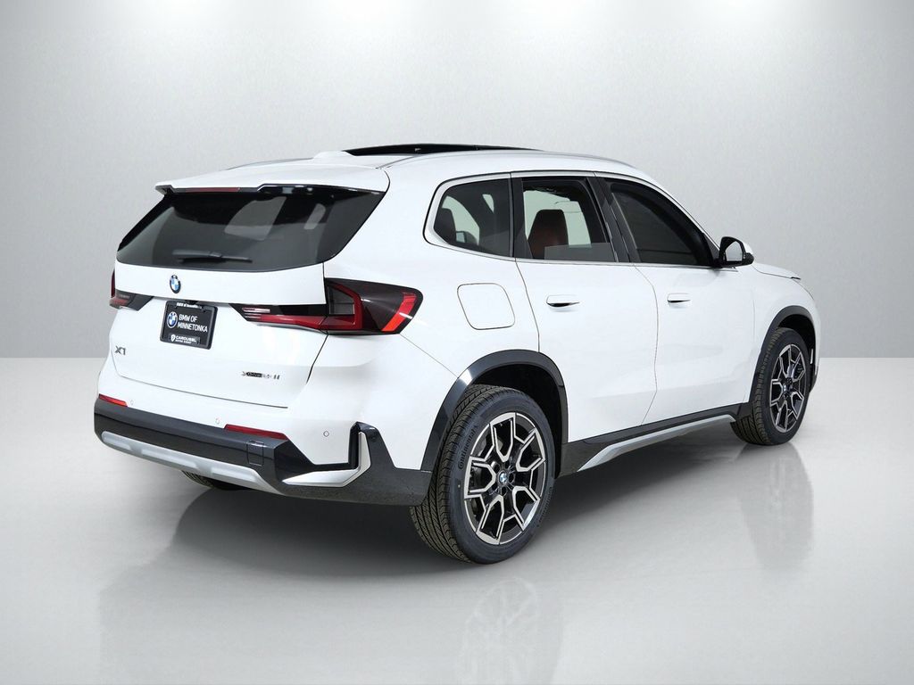 Thumbnail: 2026 BMW X1 - 9