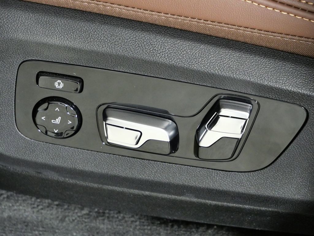 Thumbnail: 2026 BMW X5 - 41