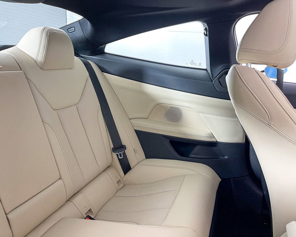 Thumbnail: 2025 BMW 4 Series - 28