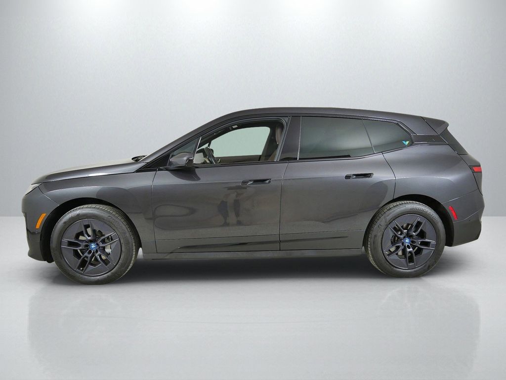 Thumbnail: 2023 BMW iX - 17