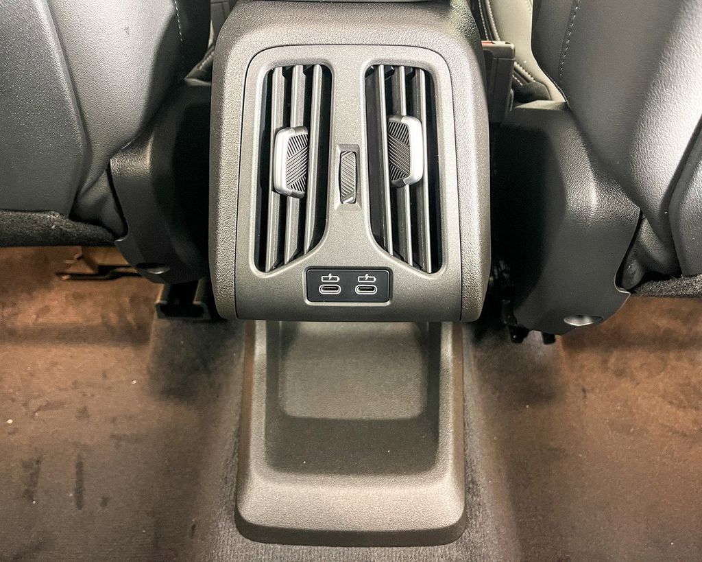 Thumbnail: 2025 BMW X1 - 32