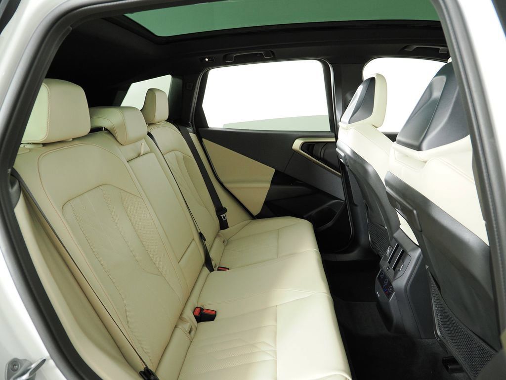 Thumbnail: 2025 BMW X3 - 26