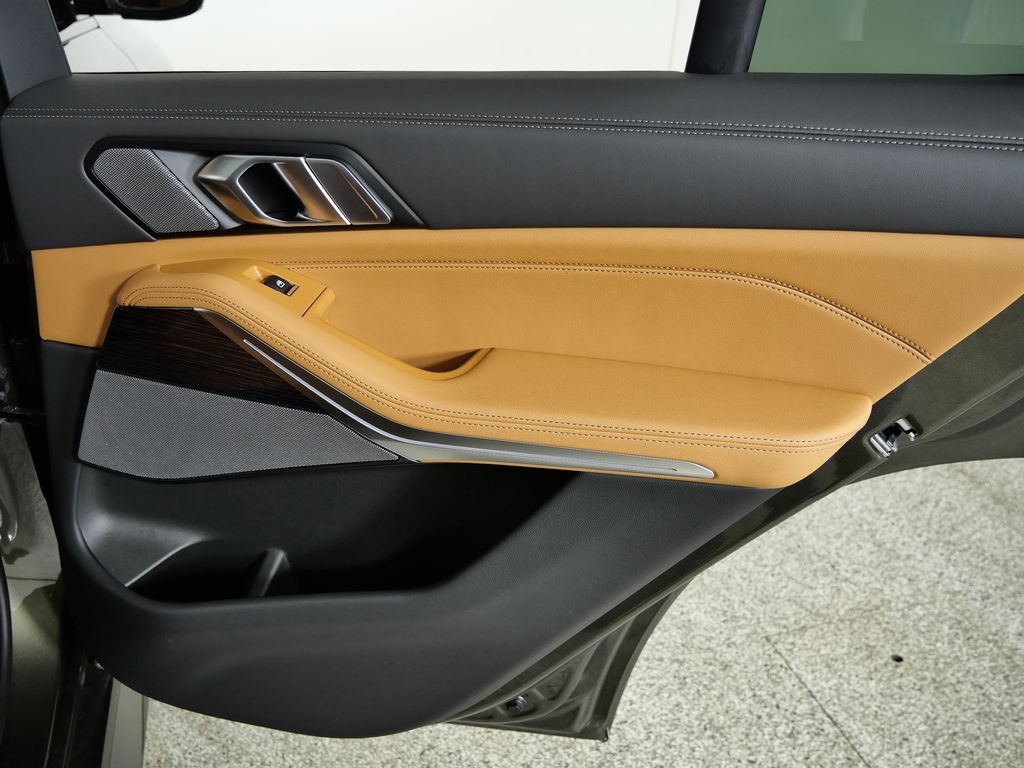 Thumbnail: 2026 BMW X5 - 25