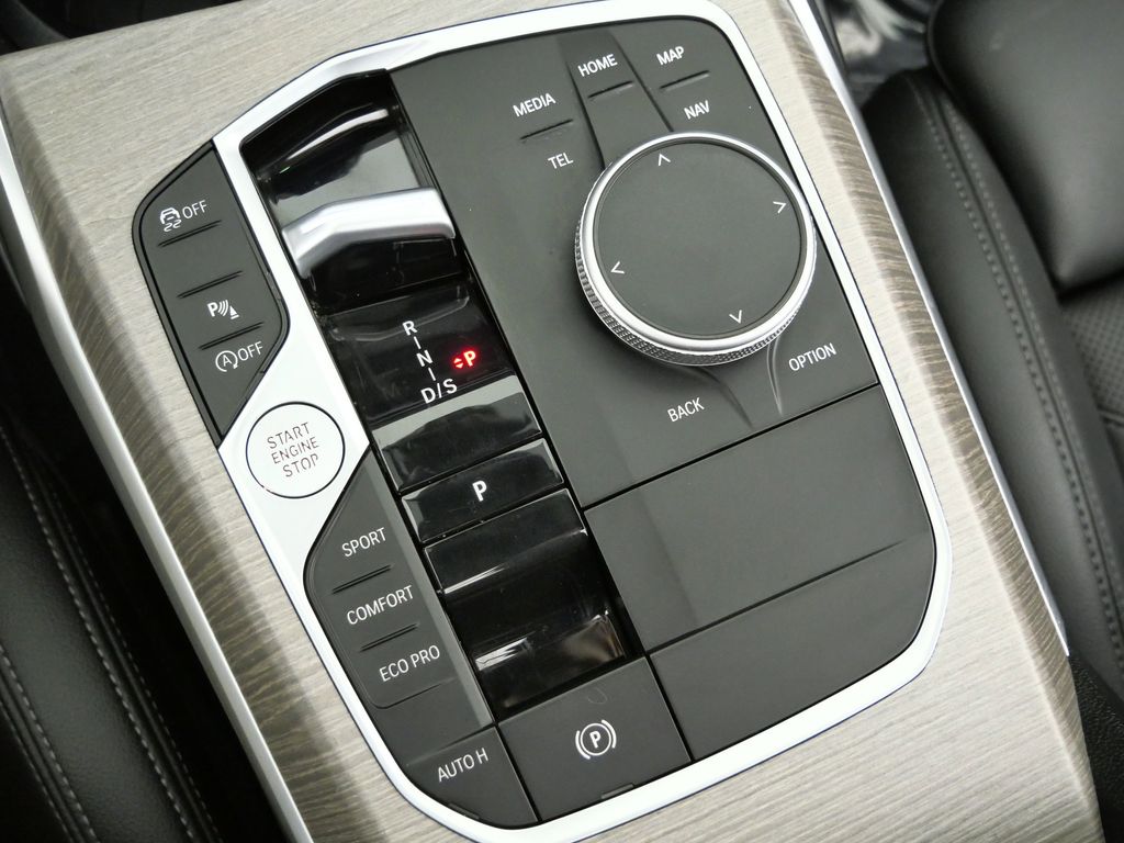 Thumbnail: 2025 BMW 4 Series - 50