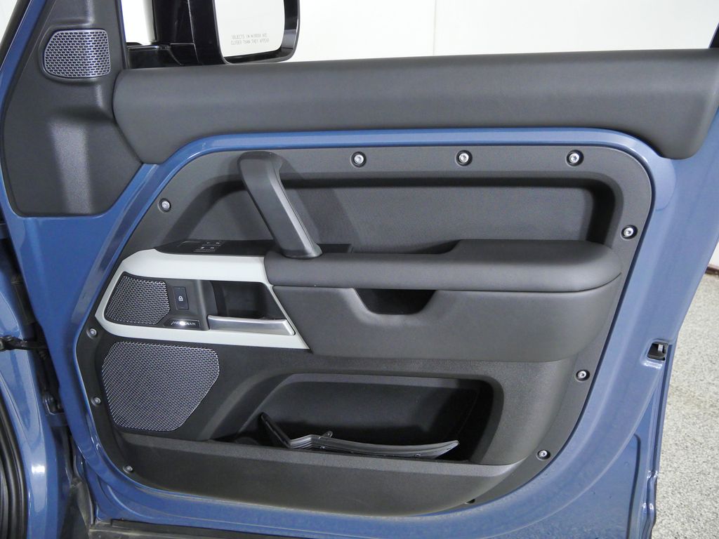 Thumbnail: 2024 Land Rover Defender - 19