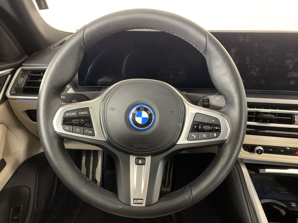 Thumbnail: 2024 BMW i4 - 8