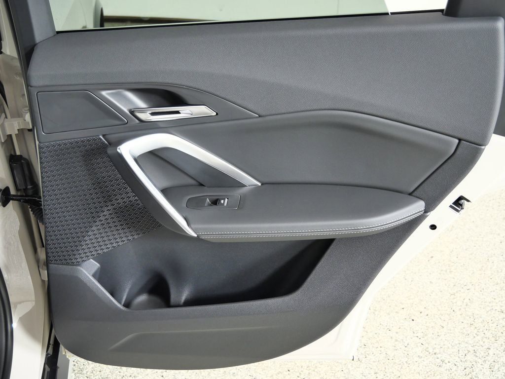 Thumbnail: 2026 BMW X1 - 25