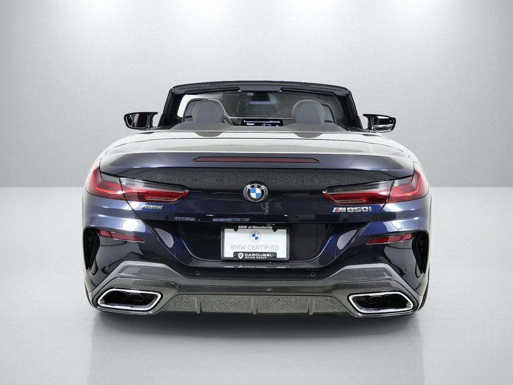 Thumbnail: 2025 BMW 8 Series - 12