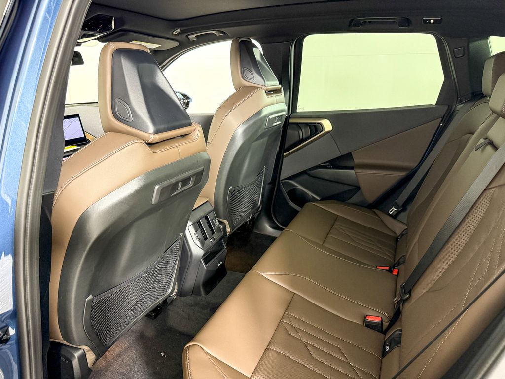 Thumbnail: 2025 BMW X3 - 28