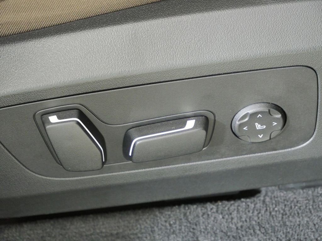 Thumbnail: 2025 BMW X3 - 28