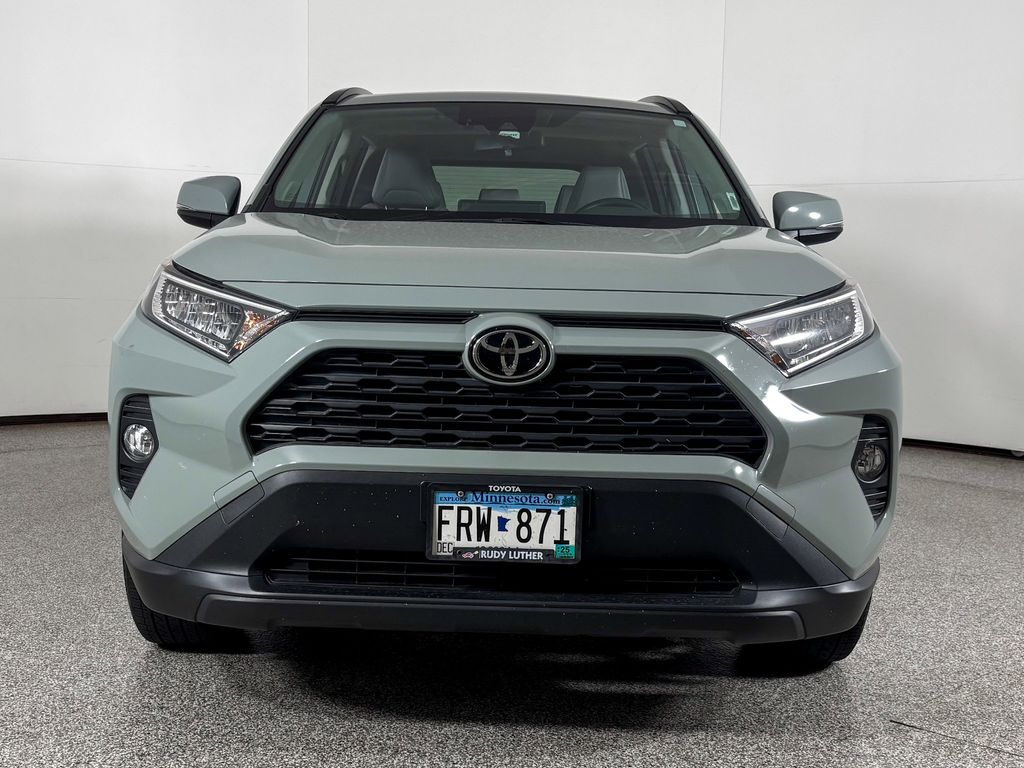 Thumbnail: 2021 Toyota RAV4 - 3