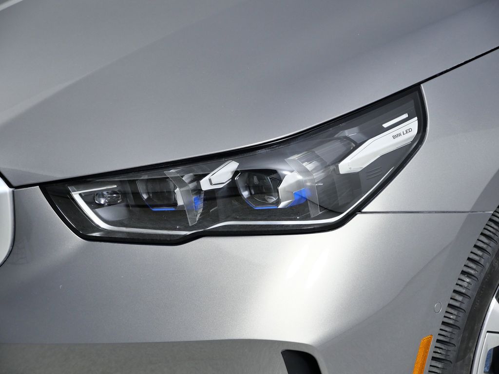 Thumbnail: 2025 BMW 5 Series - 4
