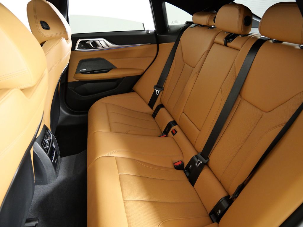 Thumbnail: 2025 BMW i4 - 36