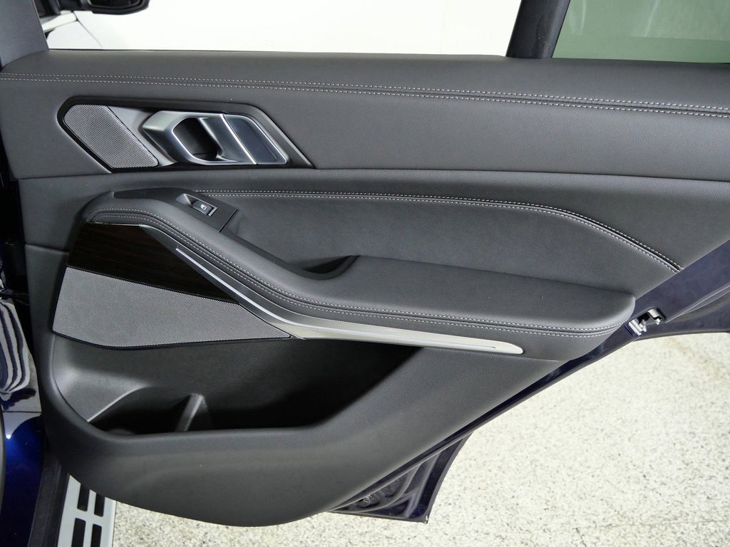 Thumbnail: 2026 BMW X5 - 26